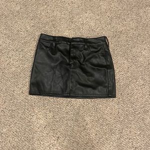 Pac sun faux leather mini size 25